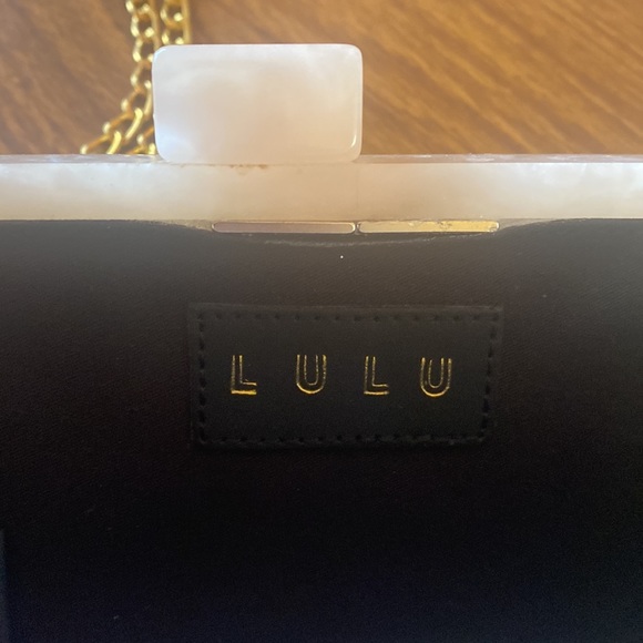 Lulu acrylic crossbody with “bride” - Picture 3 of 3